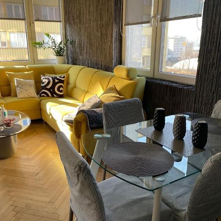Grey Gucci Apartment City Center ワルシャワ エクステリア 写真
